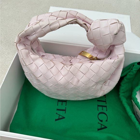 Bottega Veneta Mini Jodie - Picture 9 of 16